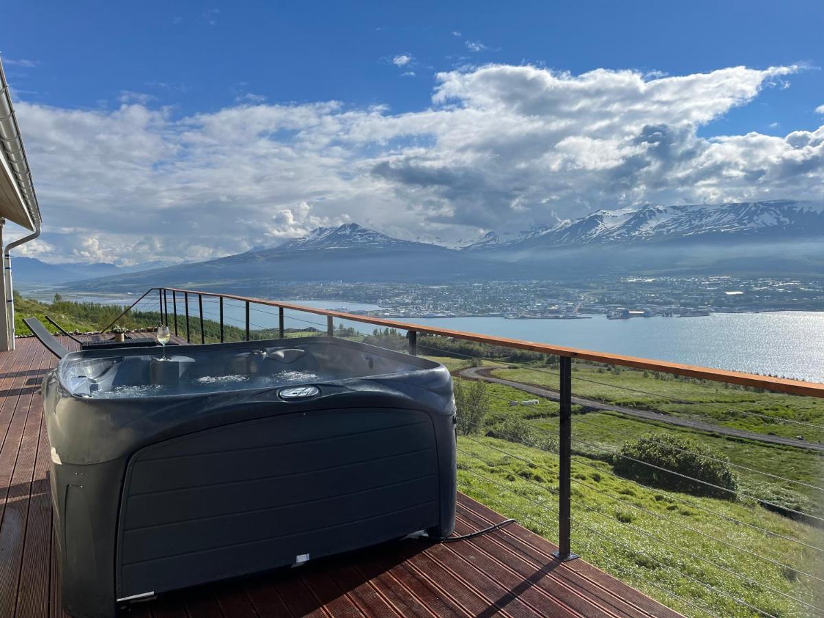 Akureyri - Cabin With An Amazing View Villa Esterno foto